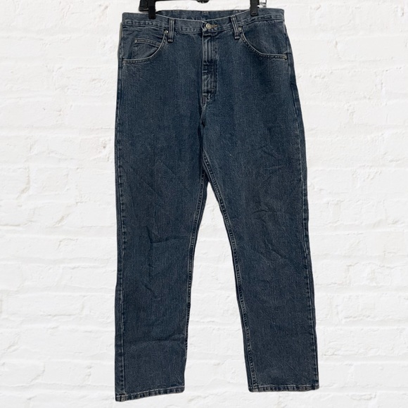 Wrangler‎ Relaxed Fit Jeans Men’s Sz 36 x 34 - Picture 1 of 3
